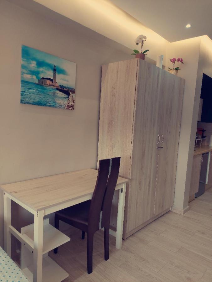 Studio De Luxe 乌季达 外观 照片